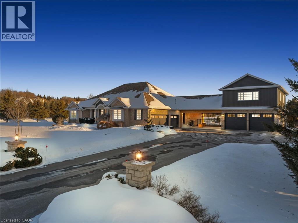 2 Cloverlea Crescent, St. George, Ontario  N0E 1N0 - Photo 1 - 40803868