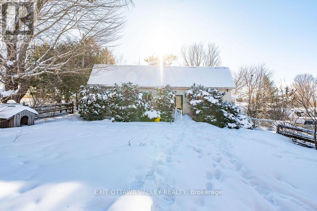 504 Estelle Street, Pembroke, Ontario  K8A 3G8 - Photo 18 - X12772942