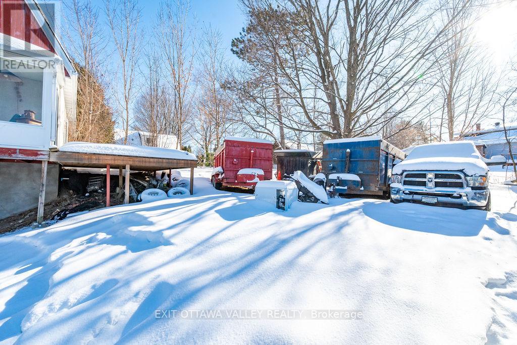 504 Estelle Street, Pembroke, Ontario  K8A 3G8 - Photo 21 - X12772942