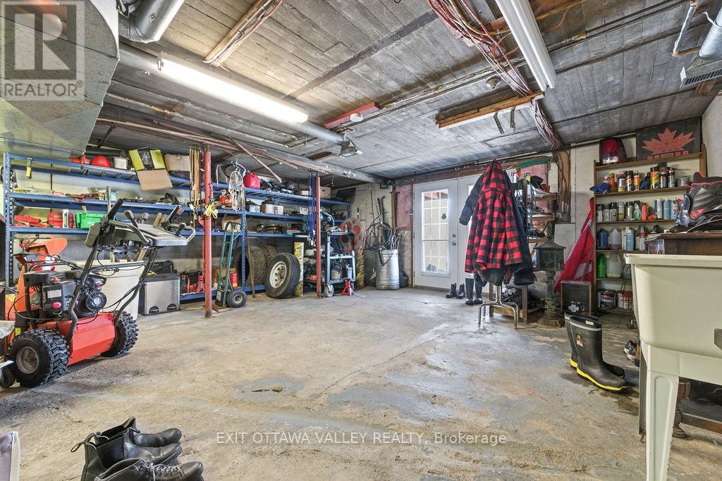 504 Estelle Street, Pembroke, Ontario  K8A 3G8 - Photo 24 - X12772942