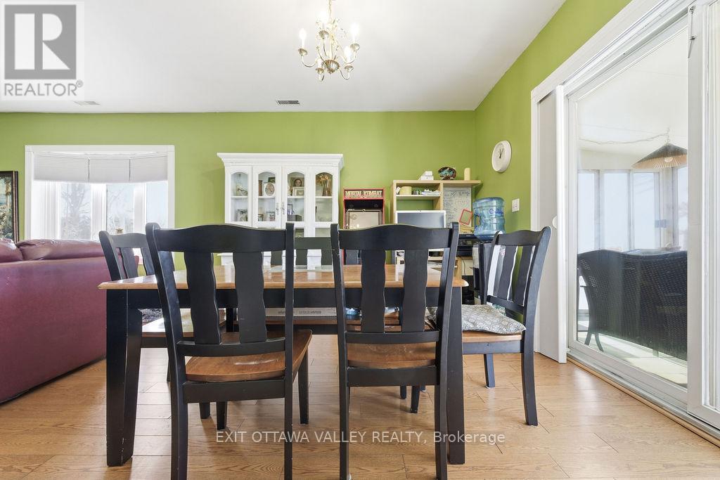 504 Estelle Street, Pembroke, Ontario  K8A 3G8 - Photo 37 - X12772942