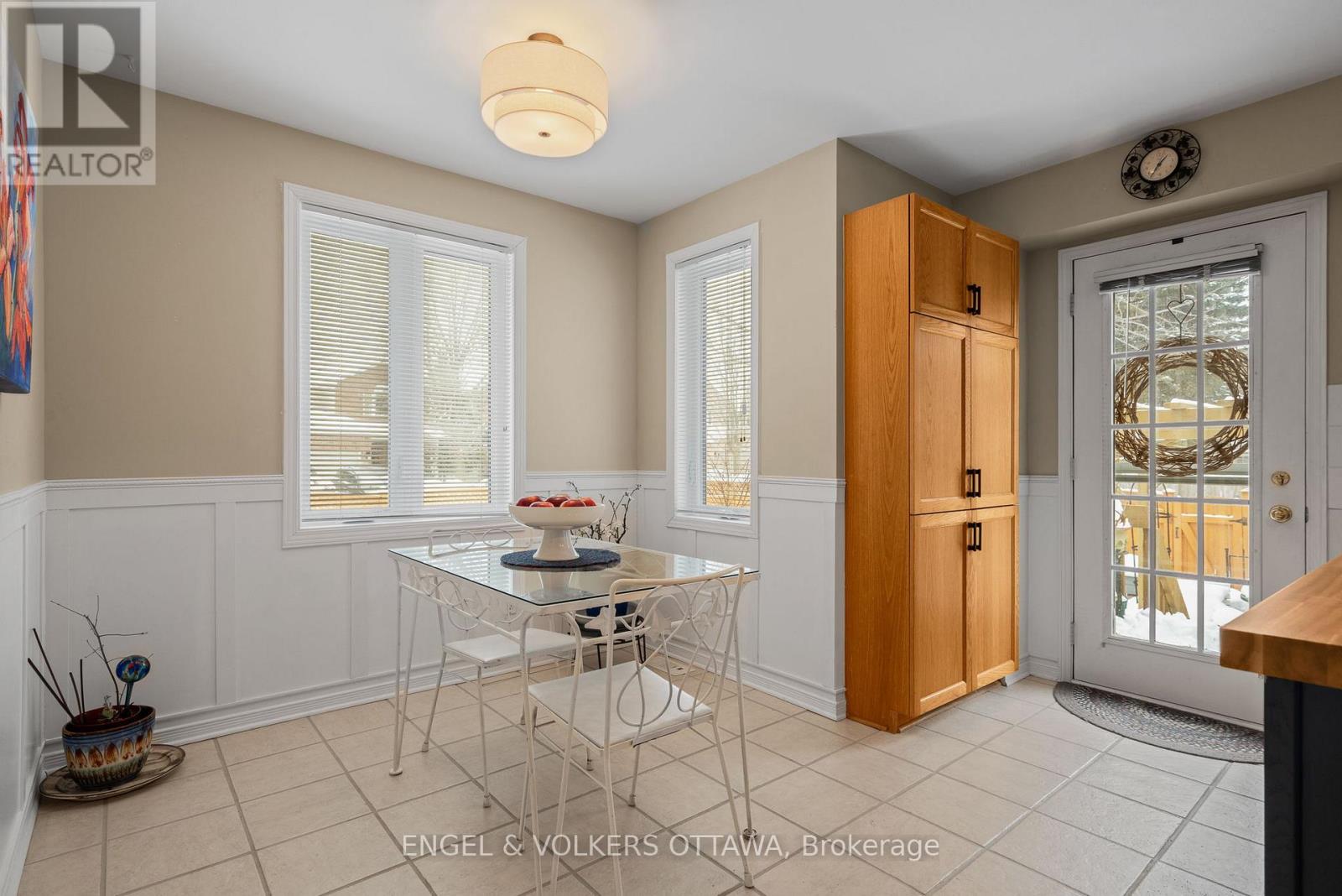 126 Whalings Circle, Ottawa, Ontario  K2S 1S4 - Photo 10 - X12772982