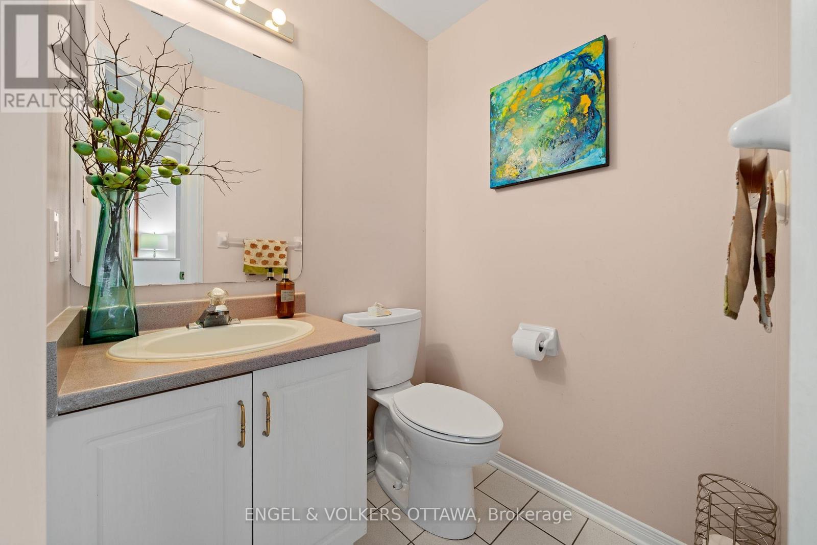 126 Whalings Circle, Ottawa, Ontario  K2S 1S4 - Photo 12 - X12772982