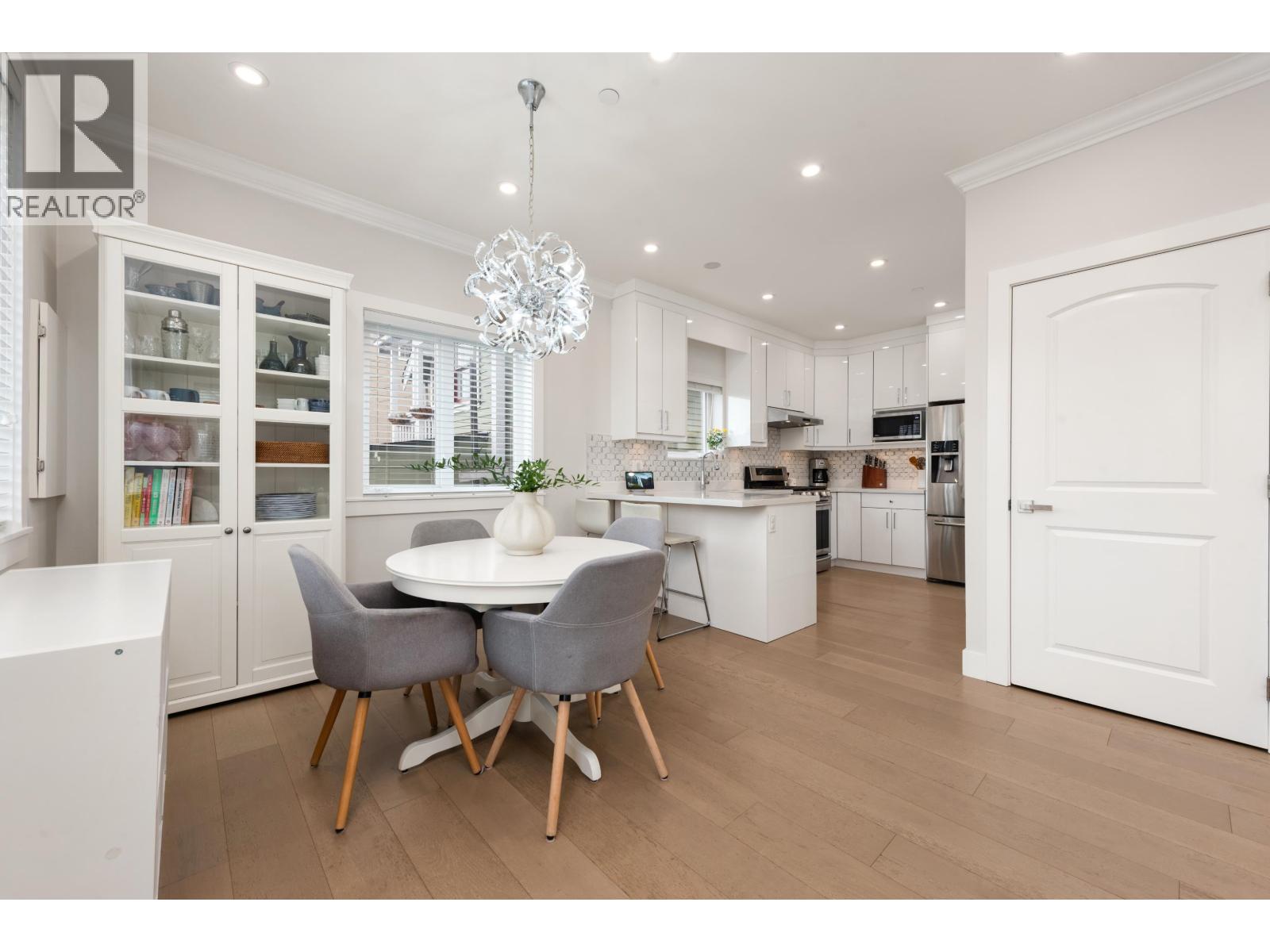 2876 Clark Drive, Vancouver, British Columbia  V5N 0E9 - Photo 2 - R3087939