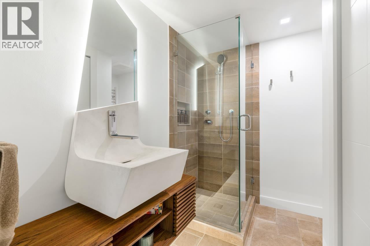 102 410 Carnarvon Street, New Westminster, British Columbia  V3L 5N9 - Photo 18 - R3087958