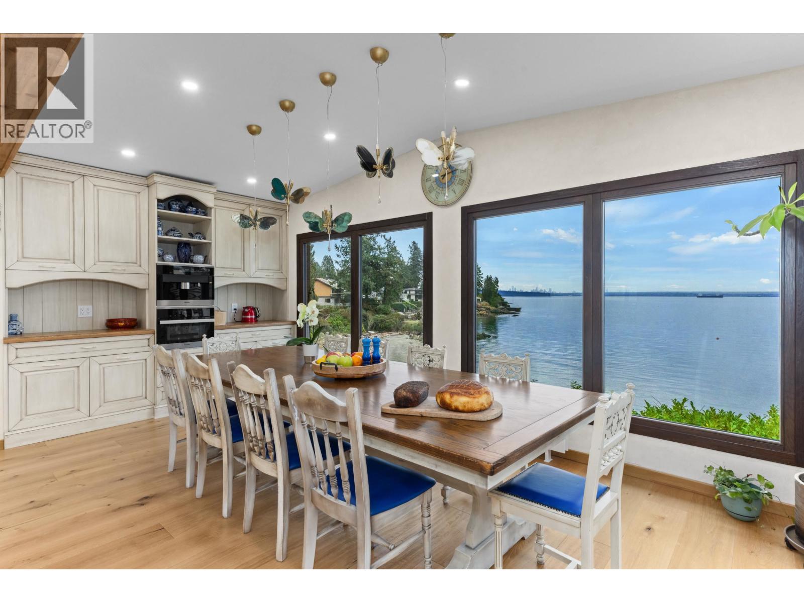 3298 Radcliffe Avenue, West Vancouver, British Columbia  V7V 1G6 - Photo 8 - R3087979