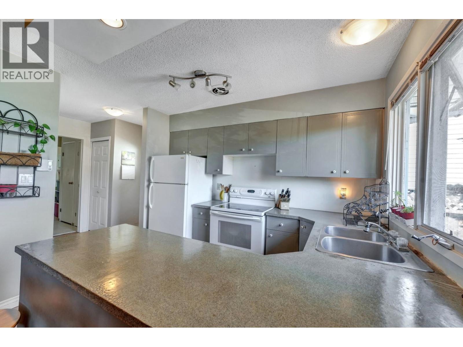 12235 Mcmyn Avenue, Pitt Meadows, British Columbia  V3Y 1C8 - Photo 10 - R3087998