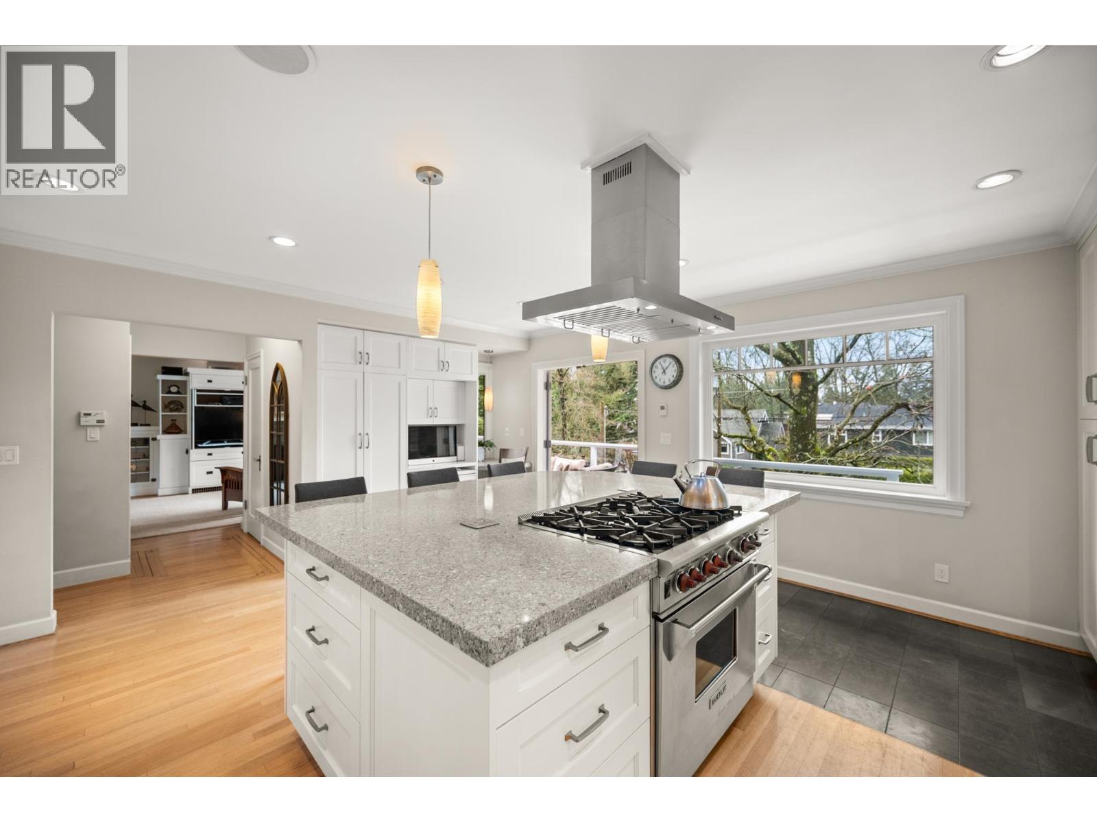 5869 Dunbar Street, Vancouver, British Columbia  V6N 1W8 - Photo 11 - R3088005