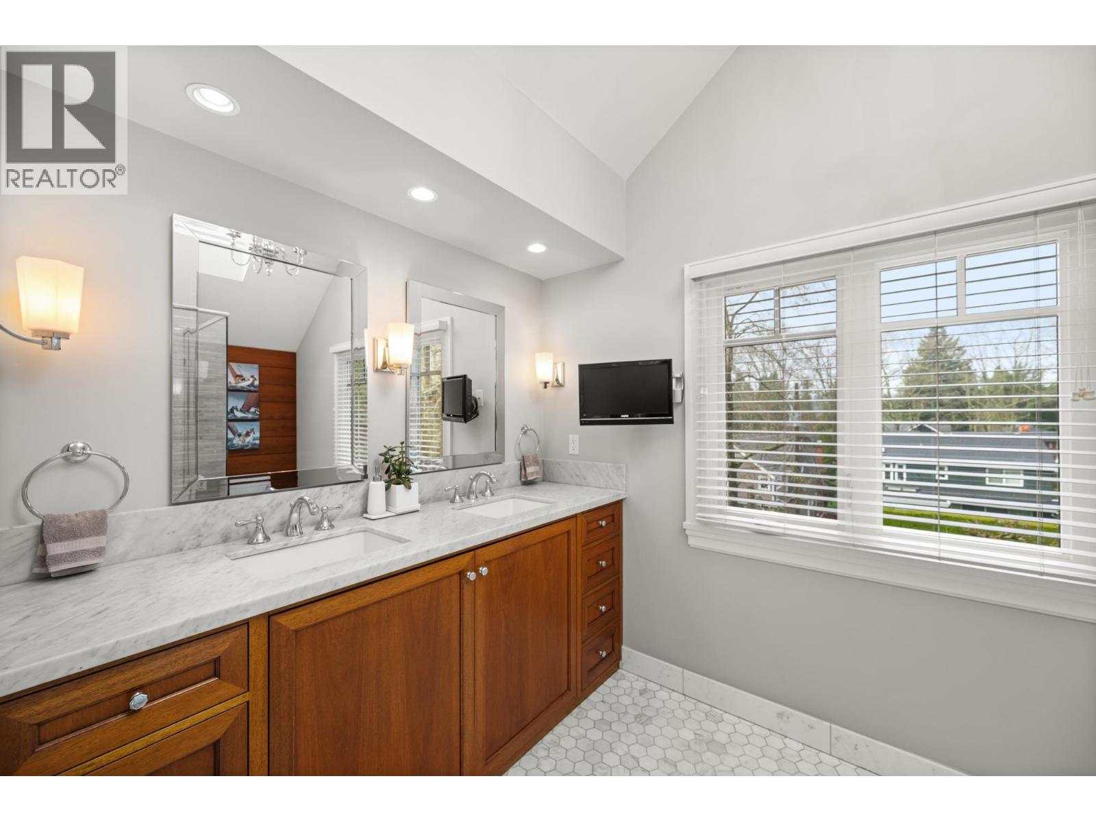 5869 Dunbar Street, Vancouver, British Columbia  V6N 1W8 - Photo 24 - R3088005