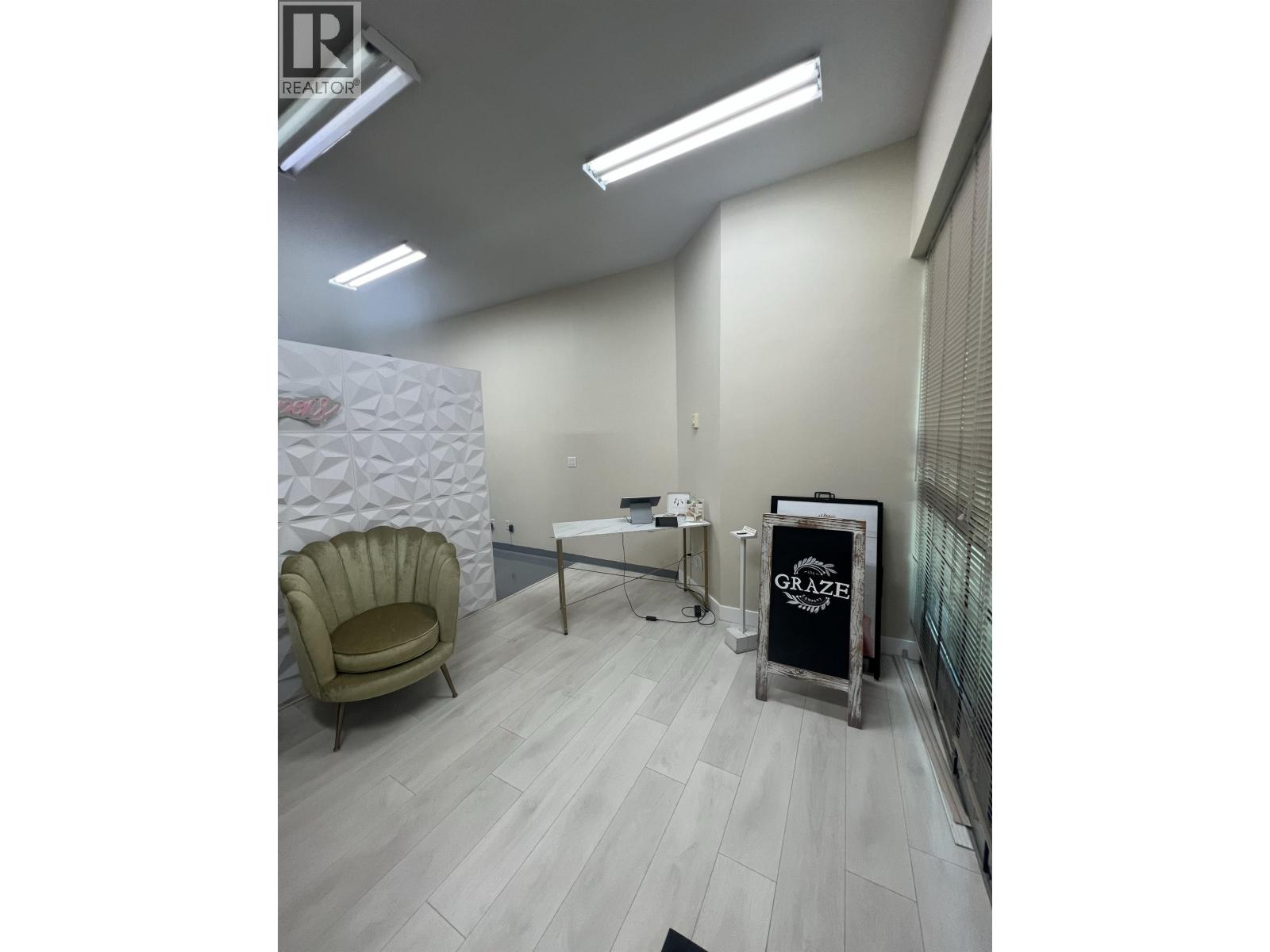 105 3993 Henning Drive, Burnaby, British Columbia  V5C 6P7 - Photo 10 - C8076012