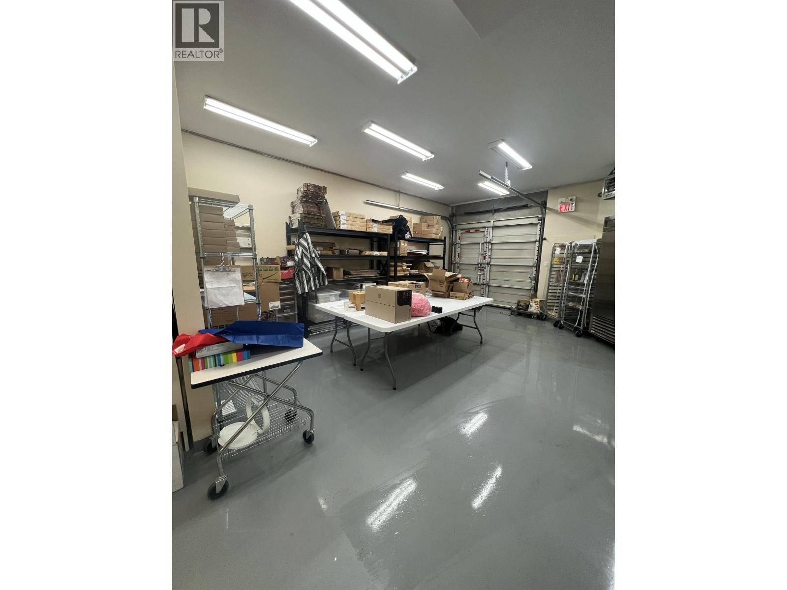 105 3993 Henning Drive, Burnaby, British Columbia  V5C 6P7 - Photo 4 - C8076012