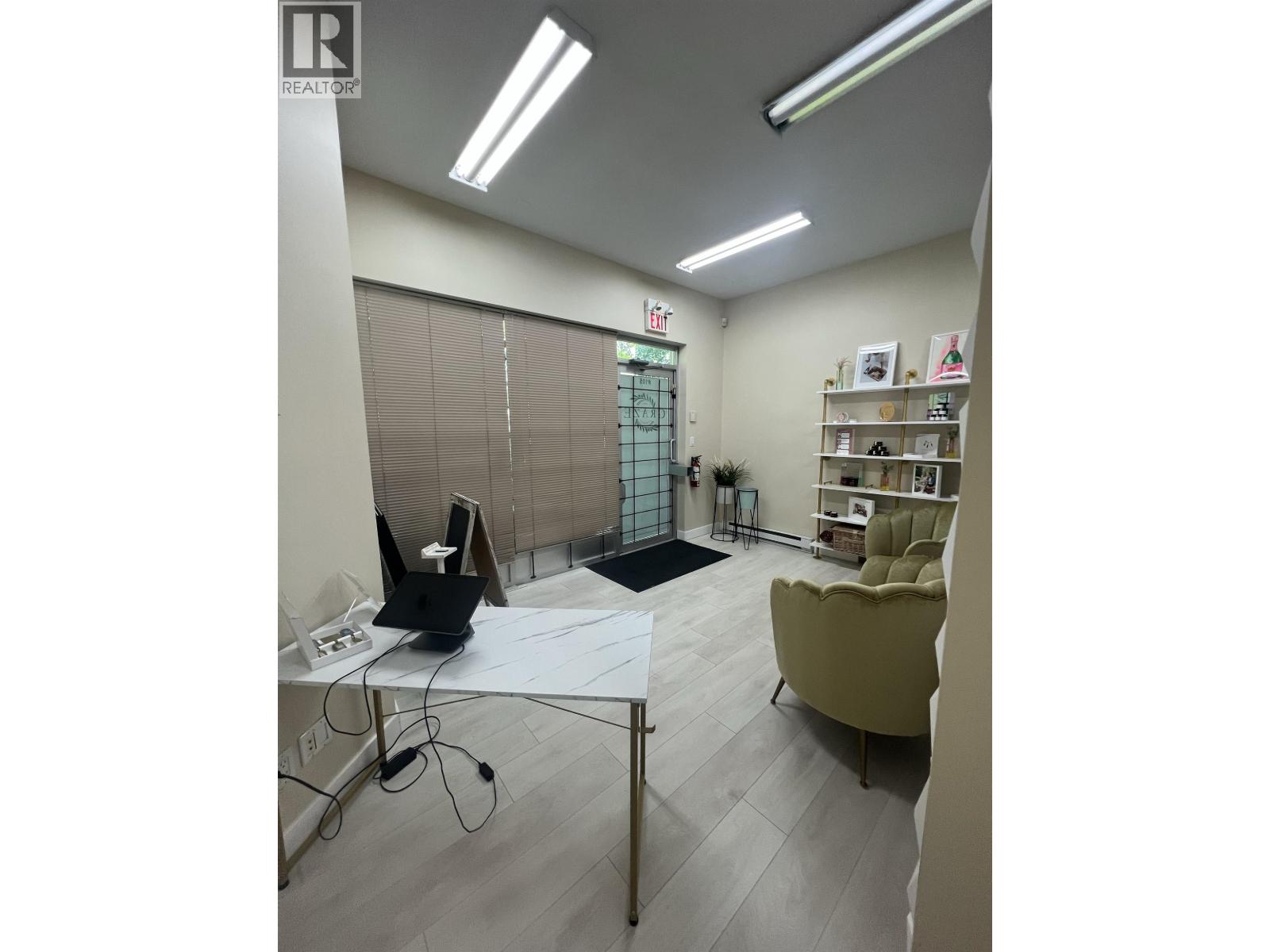 105 3993 Henning Drive, Burnaby, British Columbia  V5C 6P7 - Photo 7 - C8076012