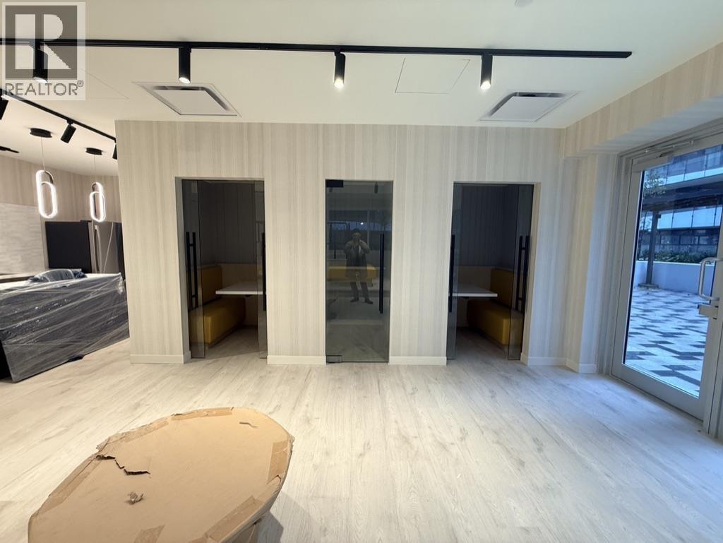 710 5599 No.3 Road, Richmond, British Columbia  V0V 0V0 - Photo 17 - C8076015