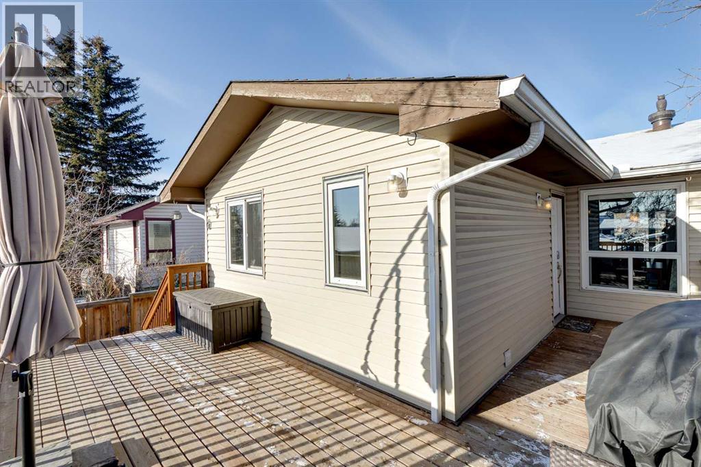 1205 Meadowbrook Drive Se, Airdrie, Alberta  T2A 1W6 - Photo 31 - A2281437