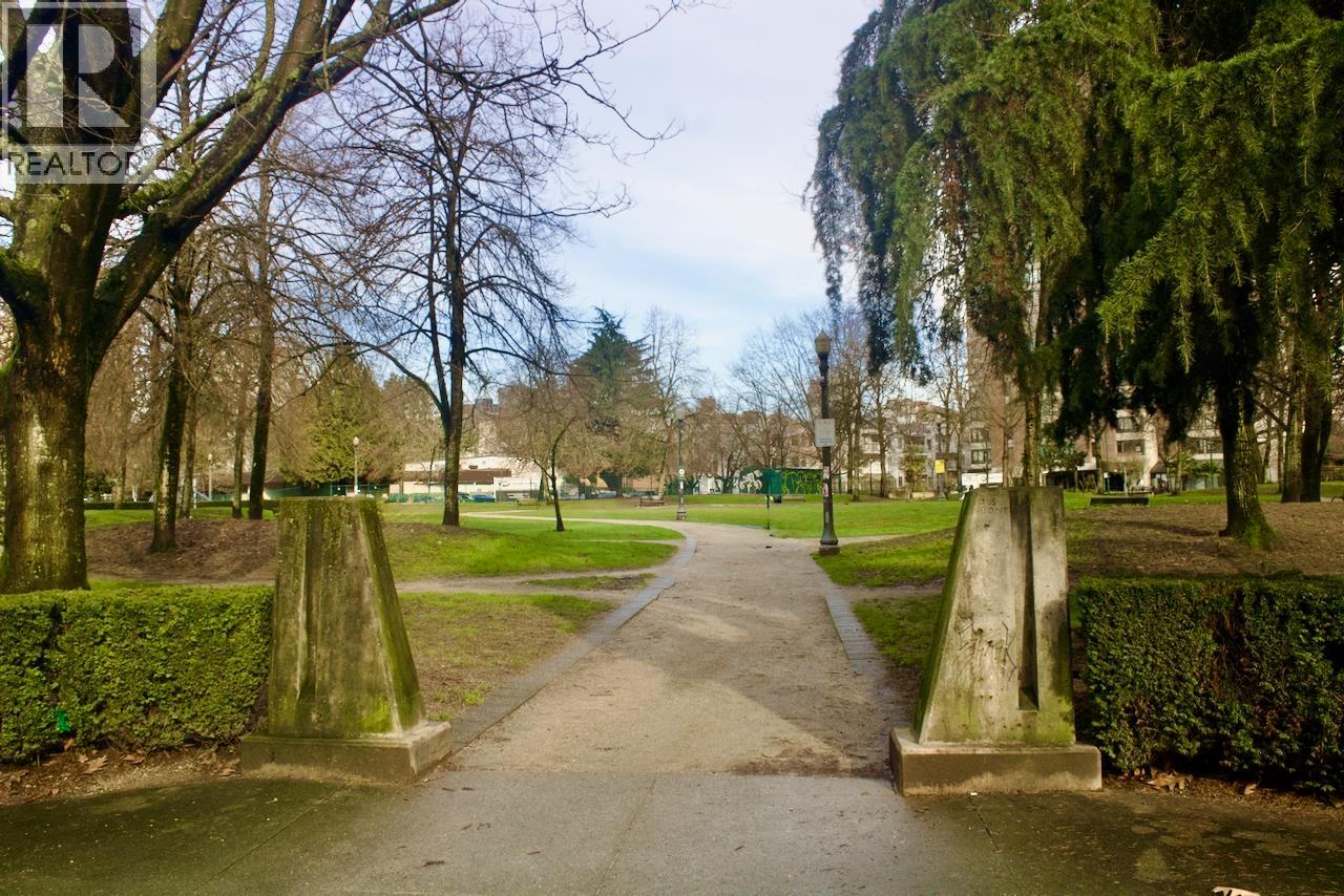 Listing Picture 22 of 24 : 402 1230 COMOX STREET, Vancouver / 溫哥華 - 魯藝地產 Yvonne Lu Group - MLS Medallion Club Member