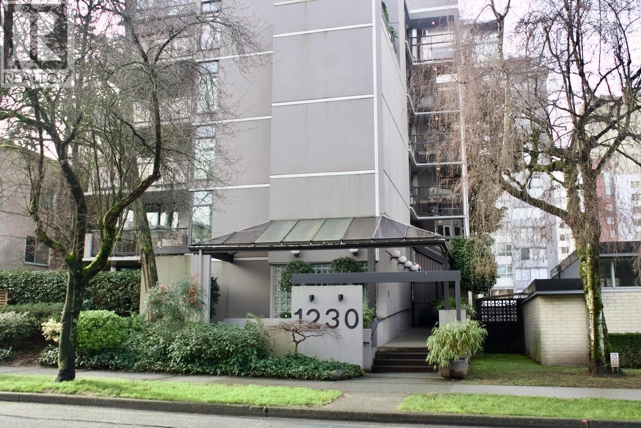 Listing Picture 16 of 24 : 402 1230 COMOX STREET, Vancouver / 溫哥華 - 魯藝地產 Yvonne Lu Group - MLS Medallion Club Member