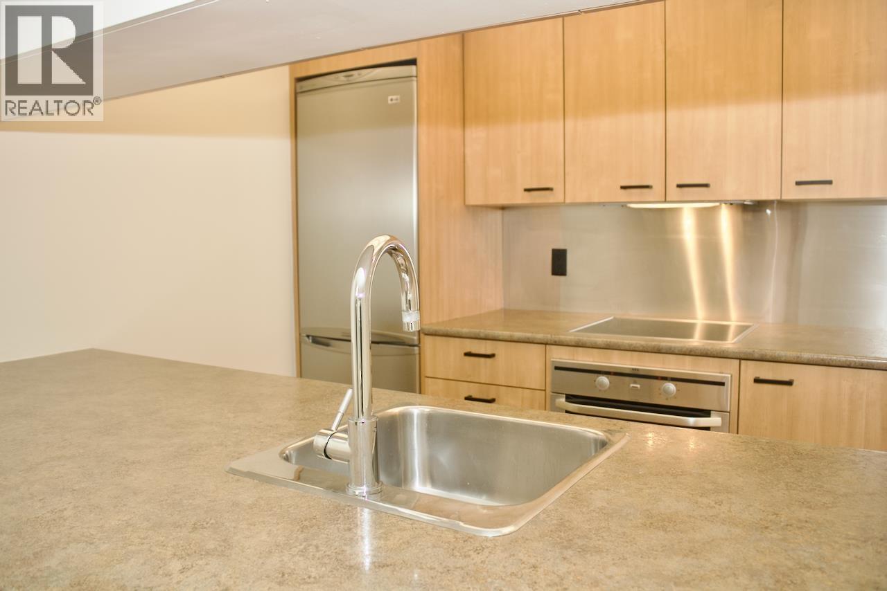 Listing Picture 4 of 24 : 402 1230 COMOX STREET, Vancouver / 溫哥華 - 魯藝地產 Yvonne Lu Group - MLS Medallion Club Member