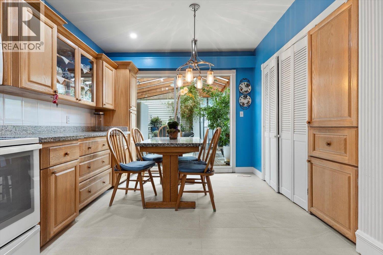 5263 Wales Street, Vancouver, British Columbia  V5R 3M7 - Photo 13 - R3086032