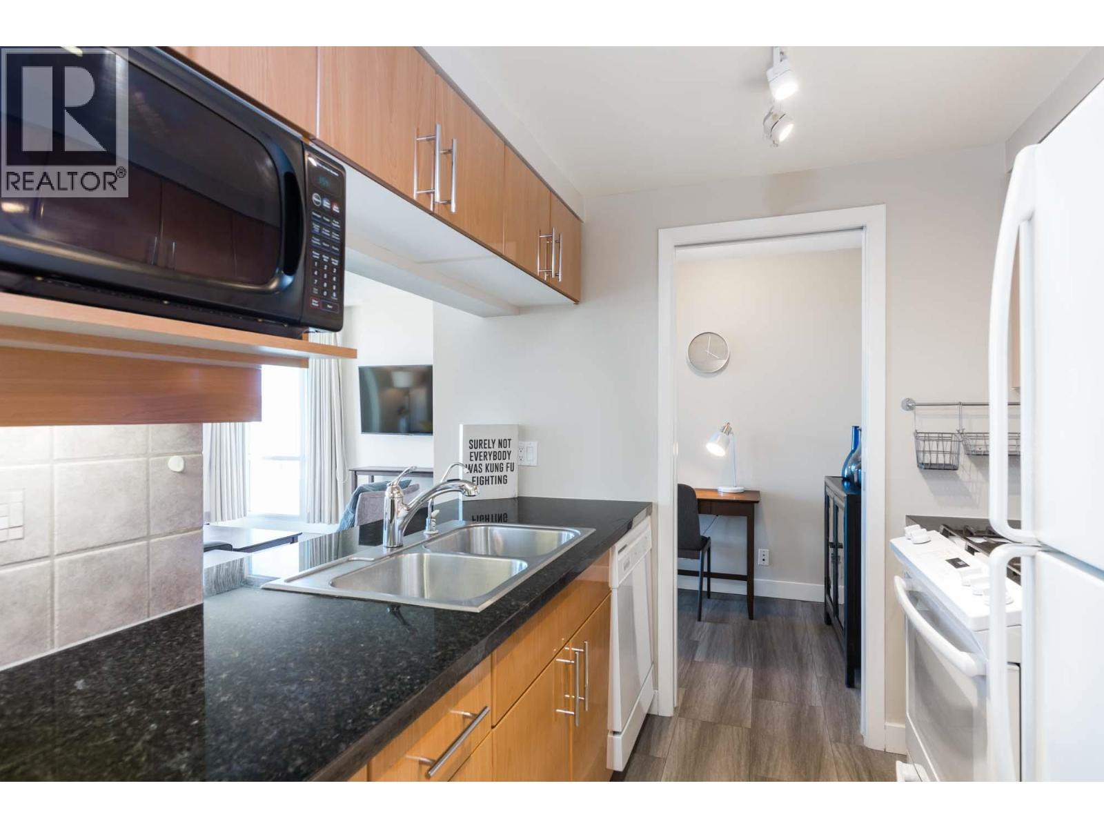 2907 193 Aquarius Mews, Vancouver, British Columbia  V6Z 2Z2 - Photo 8 - R3087942