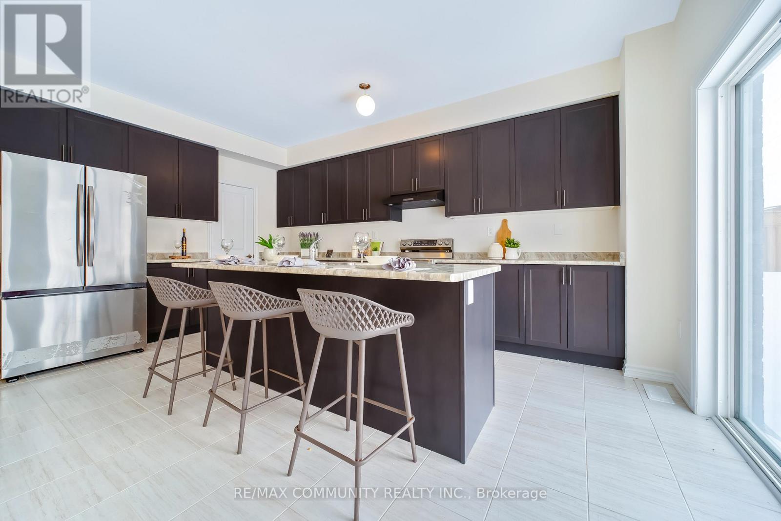 1150 Skyridge Boulevard, Pickering, Ontario  L1X 0M4 - Photo 13 - E12772912