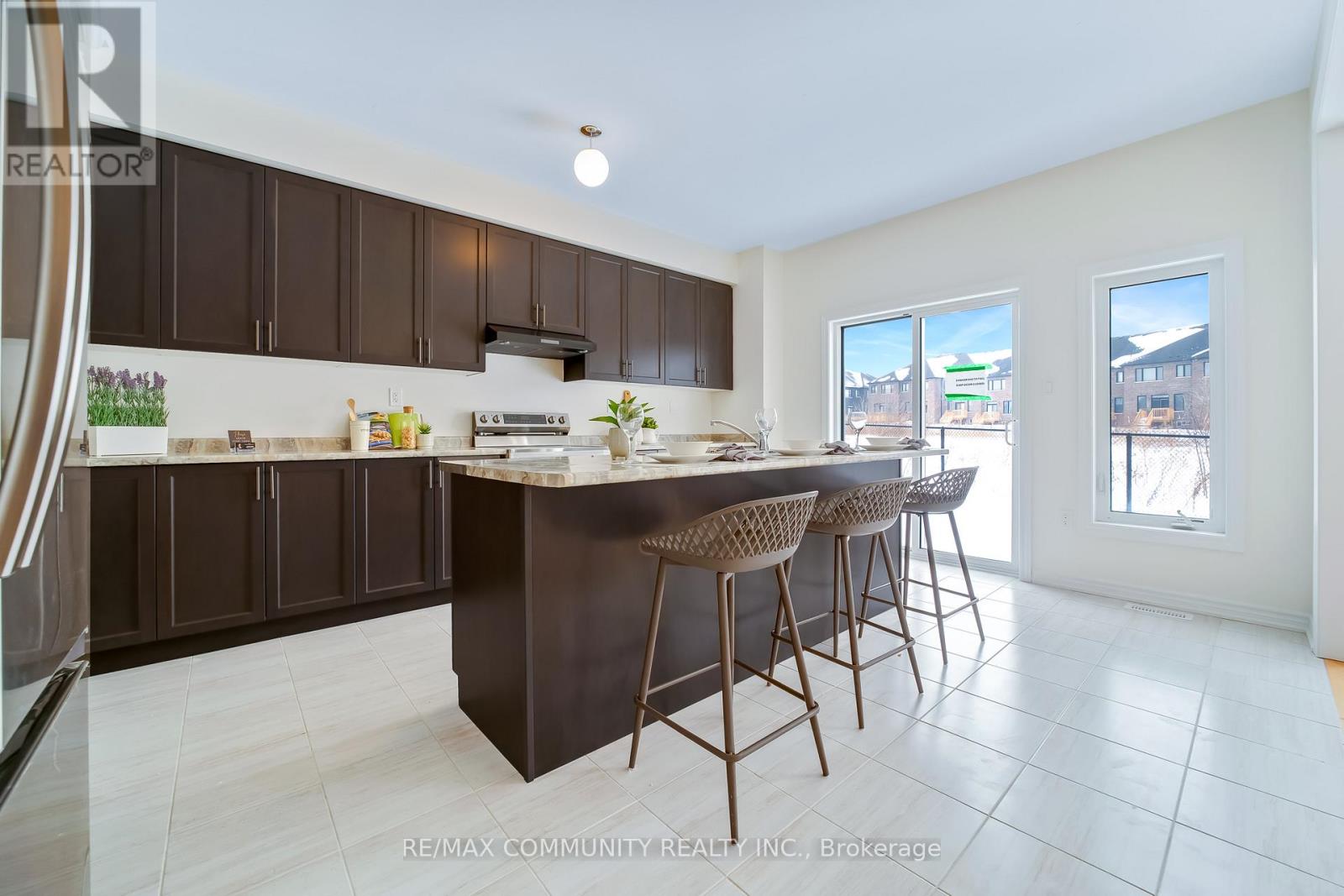 1150 Skyridge Boulevard, Pickering, Ontario  L1X 0M4 - Photo 14 - E12772912