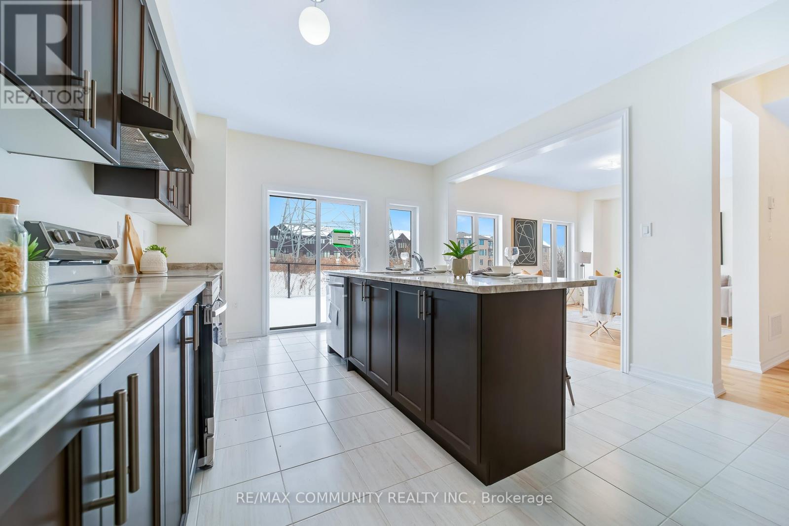 1150 Skyridge Boulevard, Pickering, Ontario  L1X 0M4 - Photo 15 - E12772912