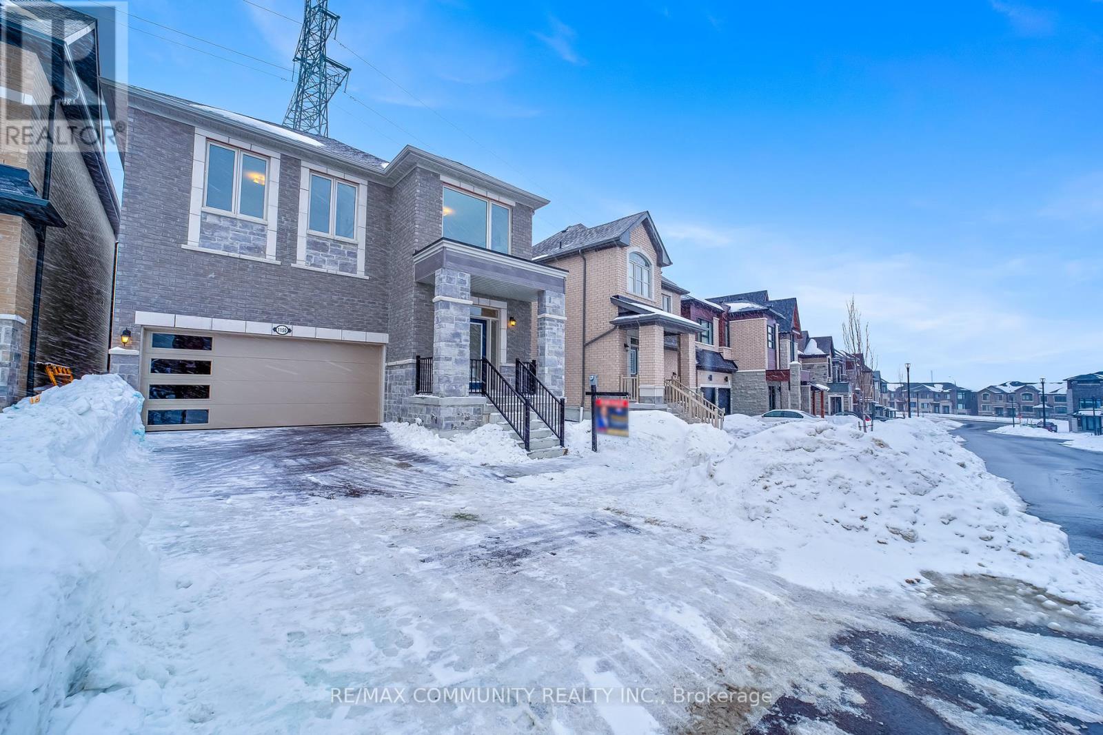 1150 Skyridge Boulevard, Pickering, Ontario  L1X 0M4 - Photo 2 - E12772912