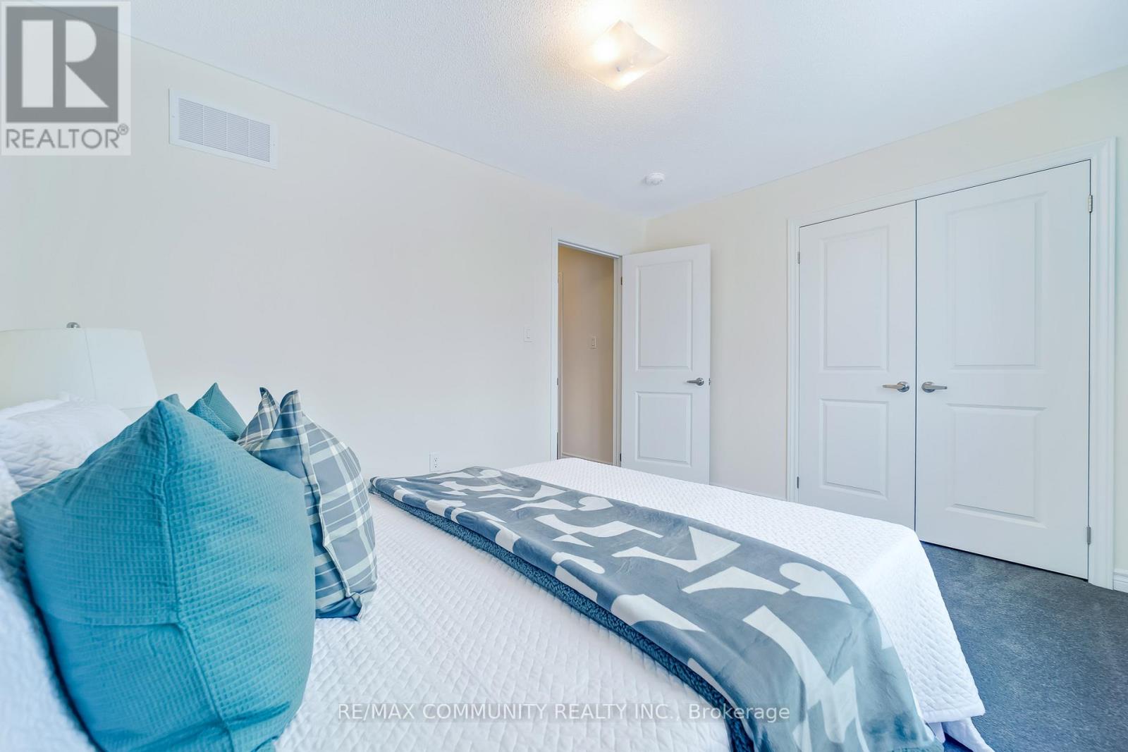 1150 Skyridge Boulevard, Pickering, Ontario  L1X 0M4 - Photo 33 - E12772912