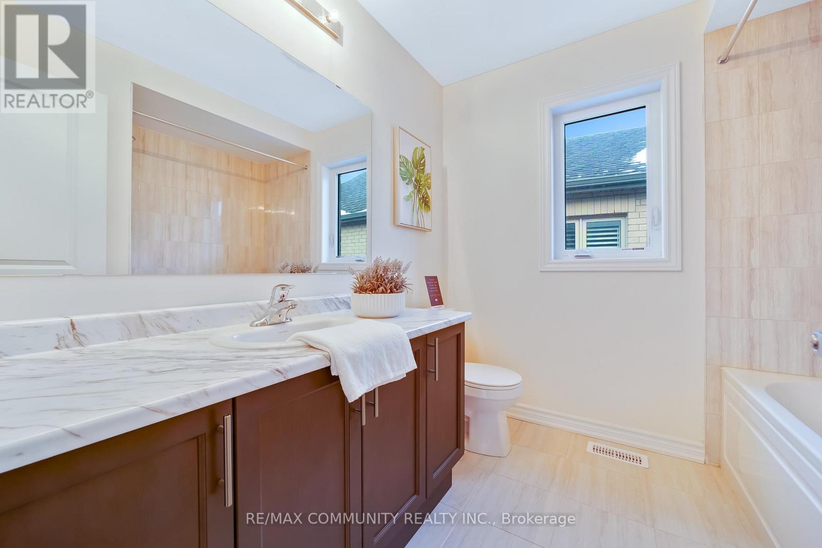 1150 Skyridge Boulevard, Pickering, Ontario  L1X 0M4 - Photo 34 - E12772912