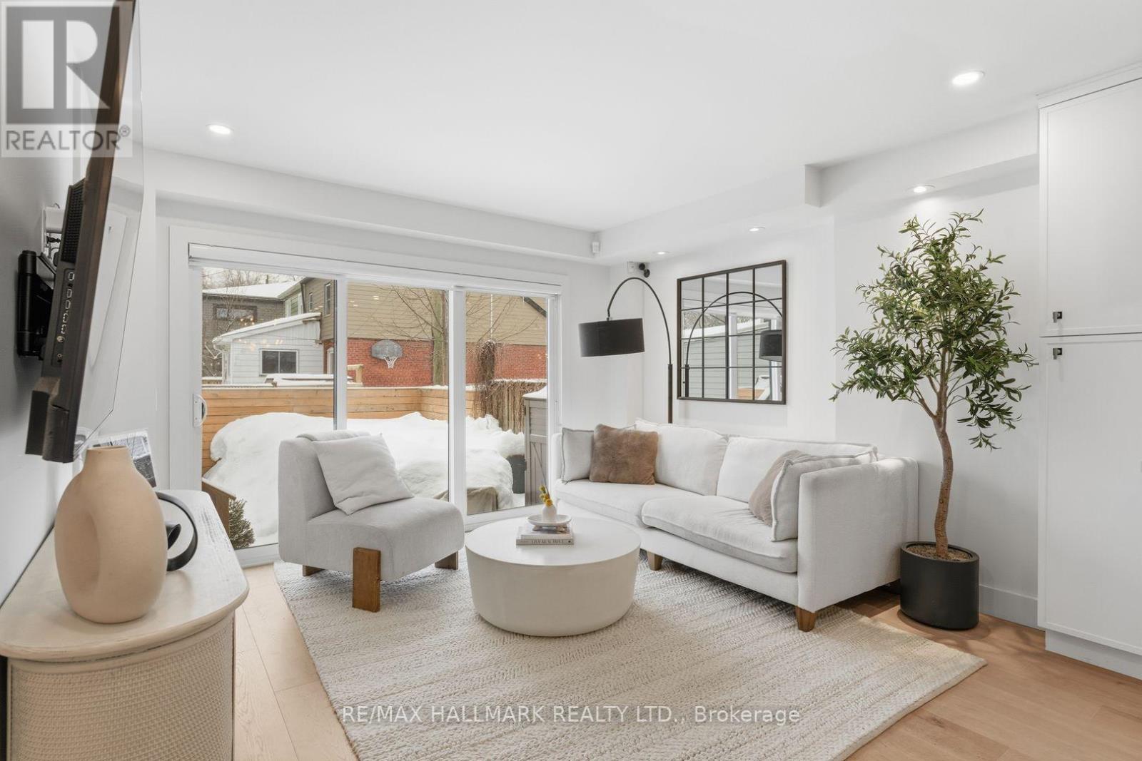 1709 Dundas Street E, Toronto, Ontario  M4L 1L7 - Photo 19 - E12772948