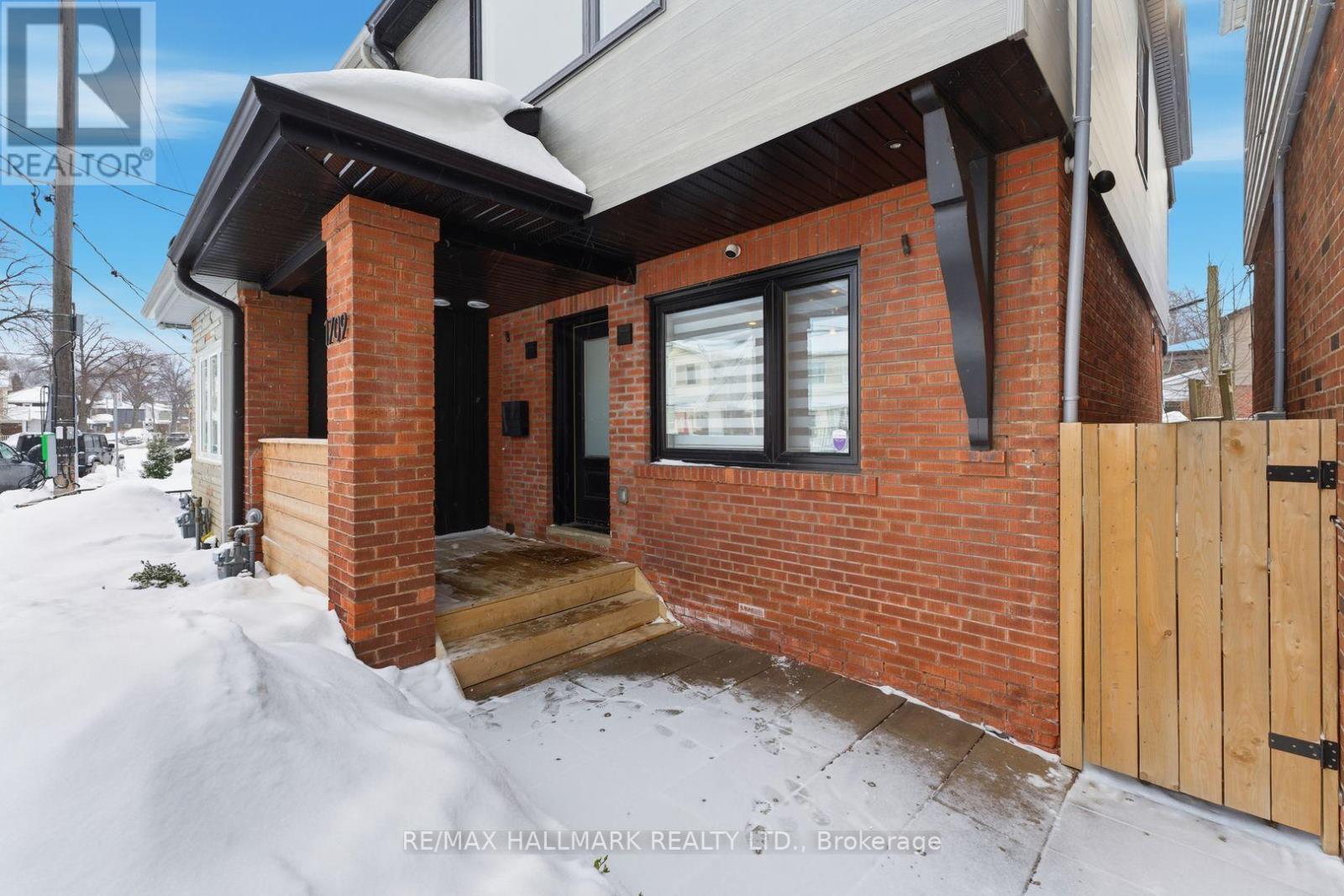 1709 Dundas Street E, Toronto, Ontario  M4L 1L7 - Photo 2 - E12772948