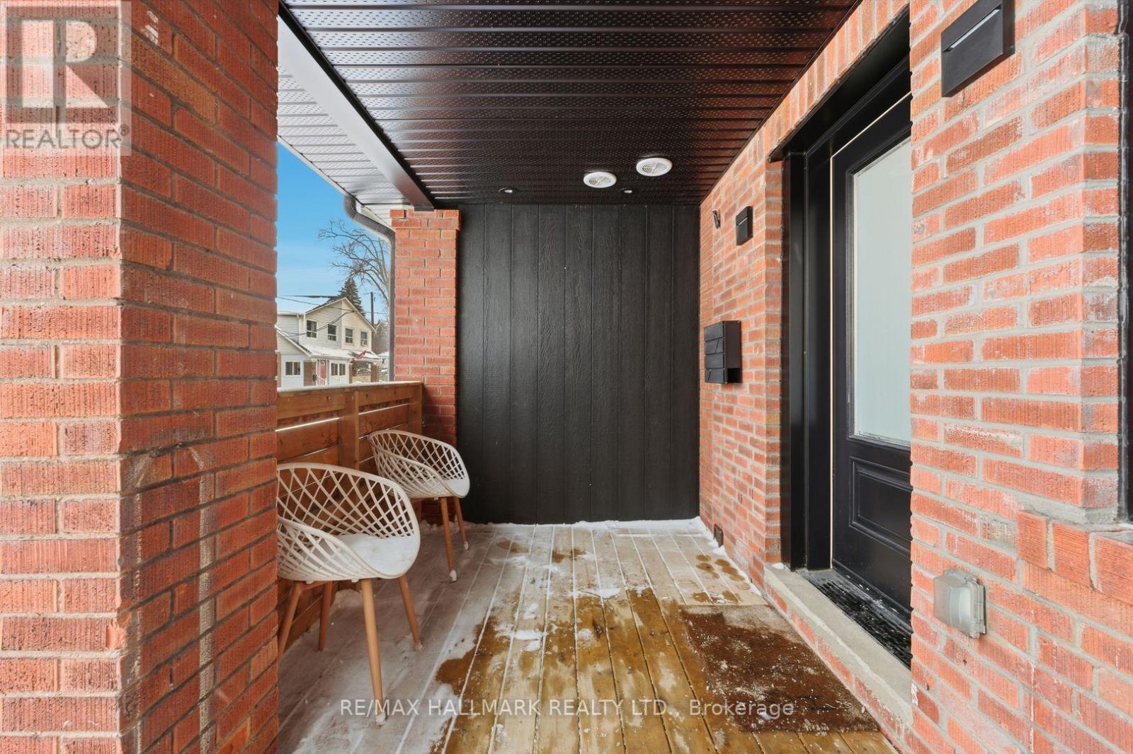 1709 Dundas Street E, Toronto, Ontario  M4L 1L7 - Photo 3 - E12772948