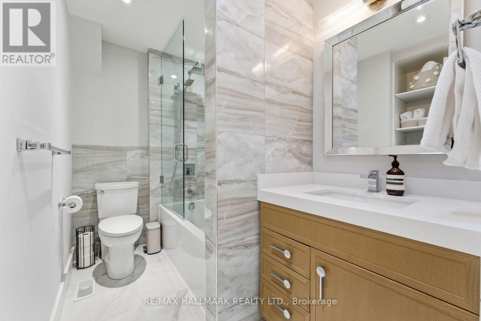 1709 Dundas Street E, Toronto, Ontario  M4L 1L7 - Photo 31 - E12772948