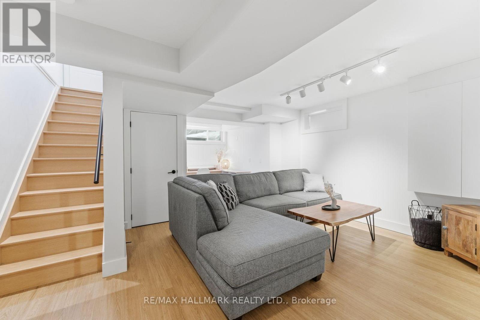 1709 Dundas Street E, Toronto, Ontario  M4L 1L7 - Photo 38 - E12772948
