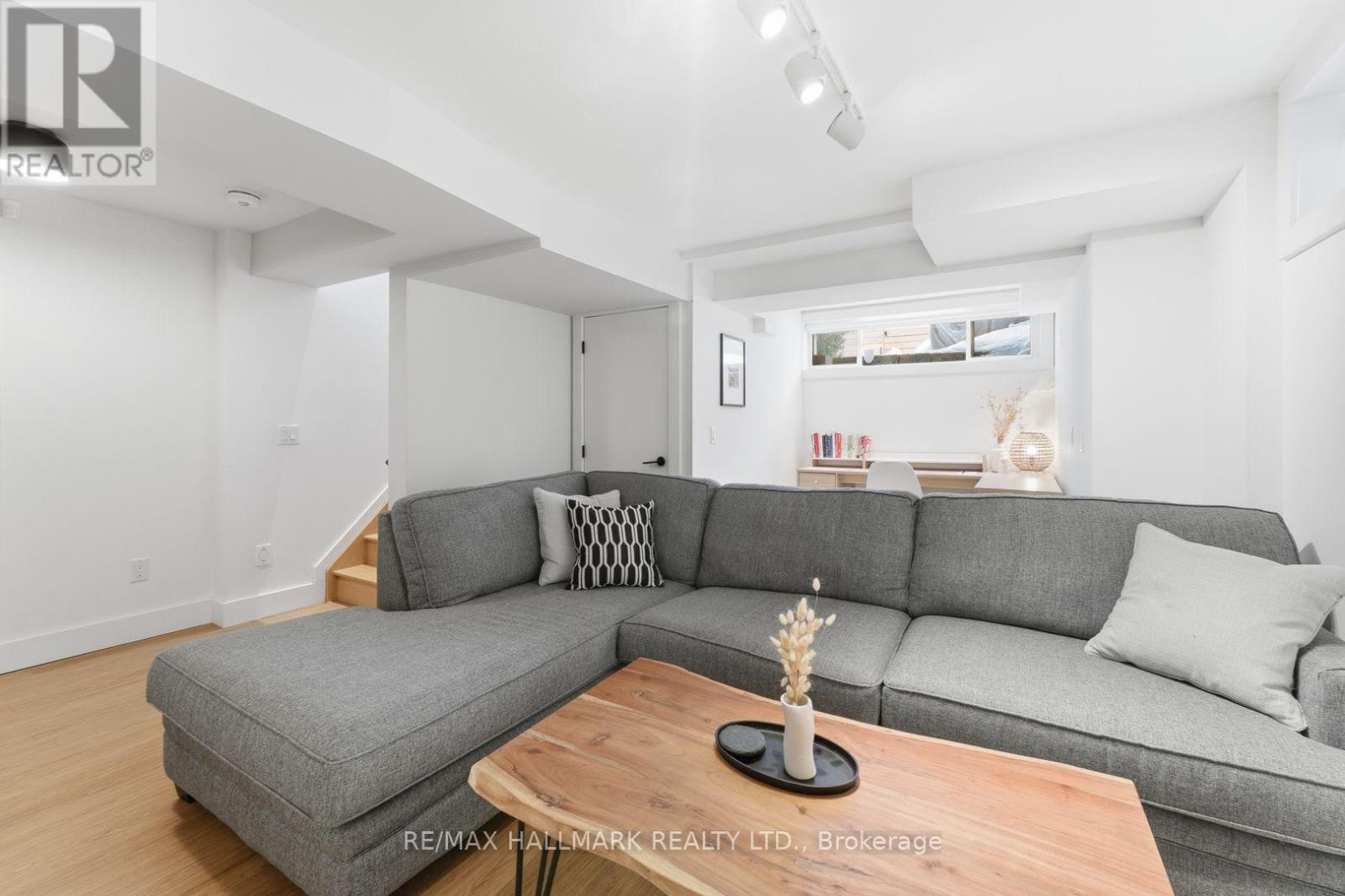 1709 Dundas Street E, Toronto, Ontario  M4L 1L7 - Photo 39 - E12772948