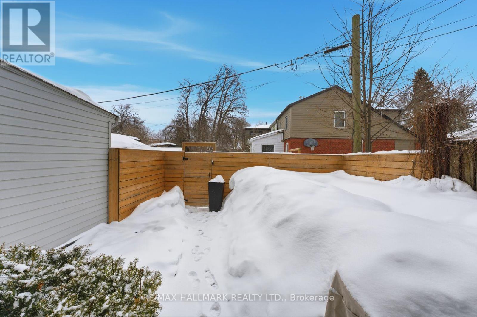 1709 Dundas Street E, Toronto, Ontario  M4L 1L7 - Photo 48 - E12772948