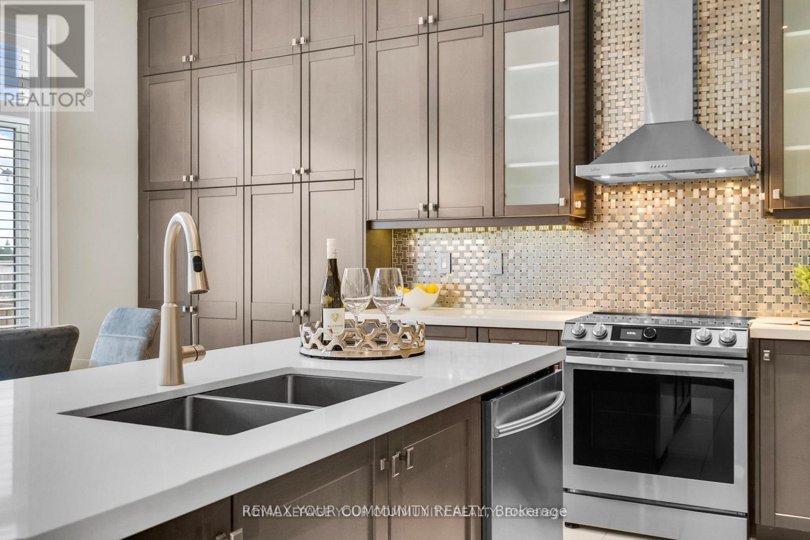 8 King Boulevard, King, Ontario  L7B 0P4 - Photo 11 - N12772902