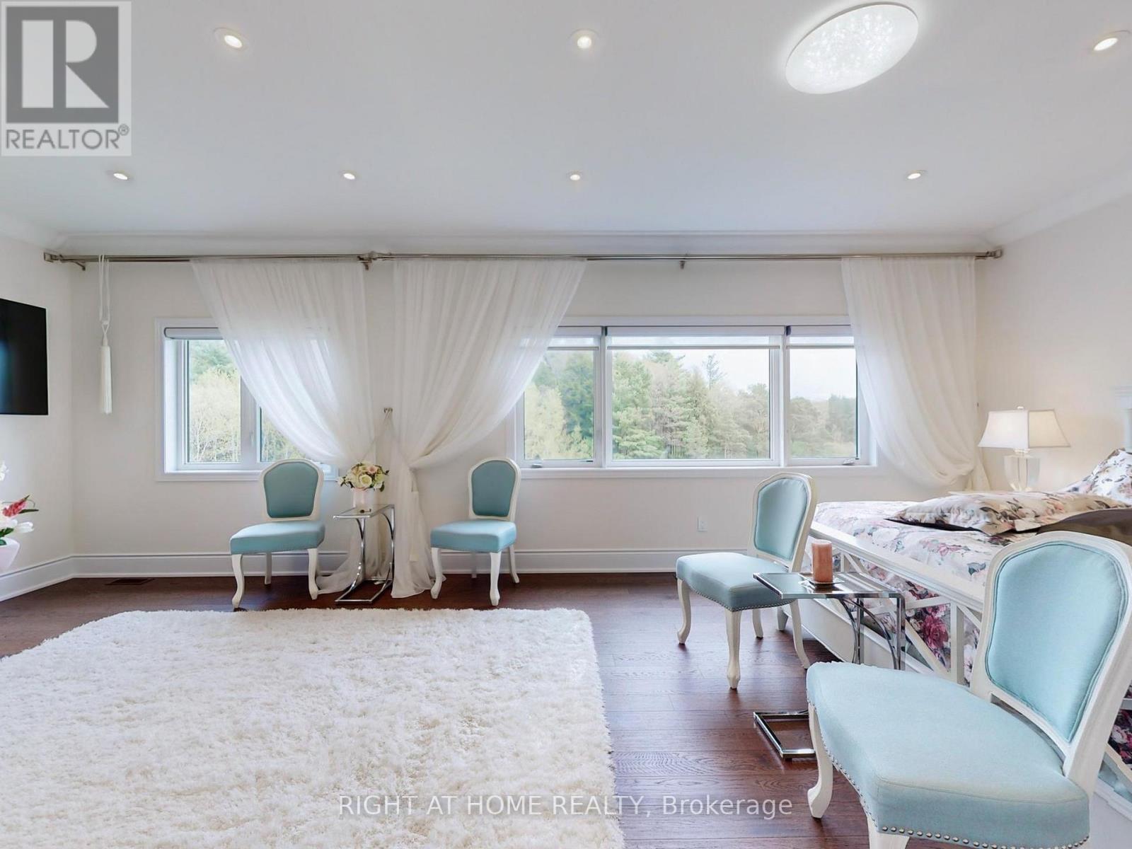 216 Sunset Vista Court E, Aurora, Ontario  L4G 3Y1 - Photo 16 - N12772920