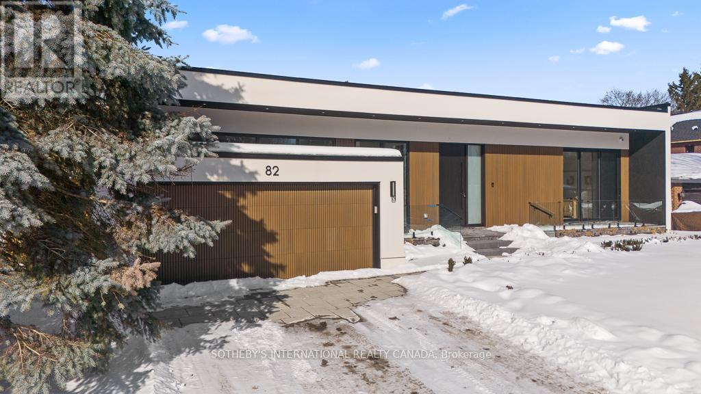 82 DONHILL CRESCENT, Vaughan, Ontario