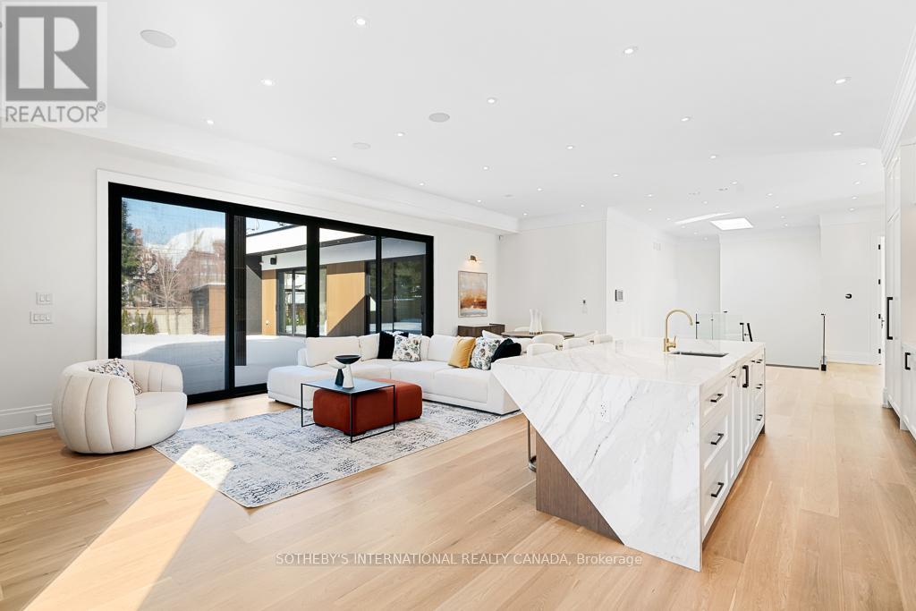 82 Donhill Crescent, Vaughan, Ontario  L0J 1C0 - Photo 15 - N12772952