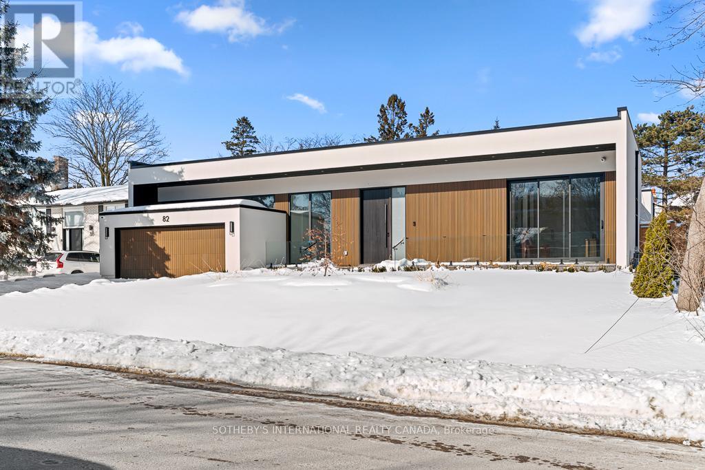 82 Donhill Crescent, Vaughan, Ontario  L0J 1C0 - Photo 3 - N12772952