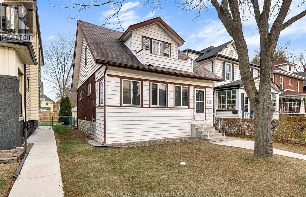 MLS# 26002837: 930 CHURCH STREET Unit# UPPER (NO BSMT), Windsor, Canada