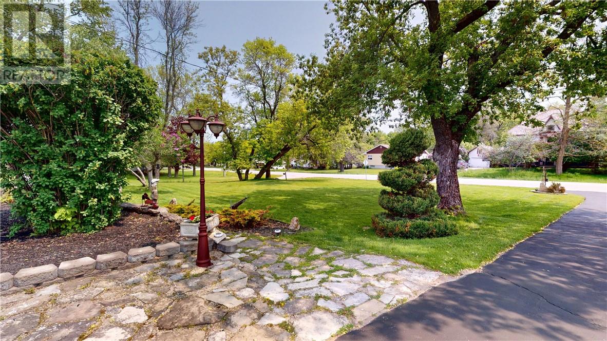 15 Gore Street, Gore Bay, Ontario  P0P 1H0 - Photo 10 - 2125093