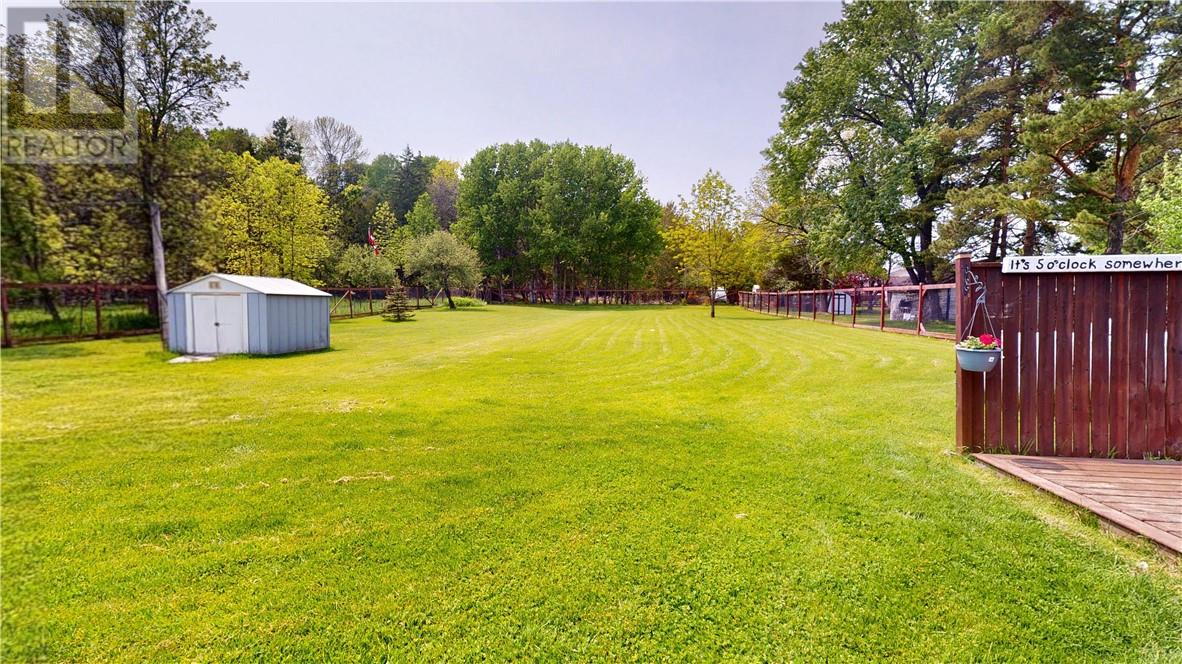 15 Gore Street, Gore Bay, Ontario  P0P 1H0 - Photo 21 - 2125093