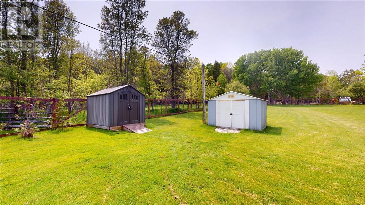 15 Gore Street, Gore Bay, Ontario  P0P 1H0 - Photo 23 - 2125093