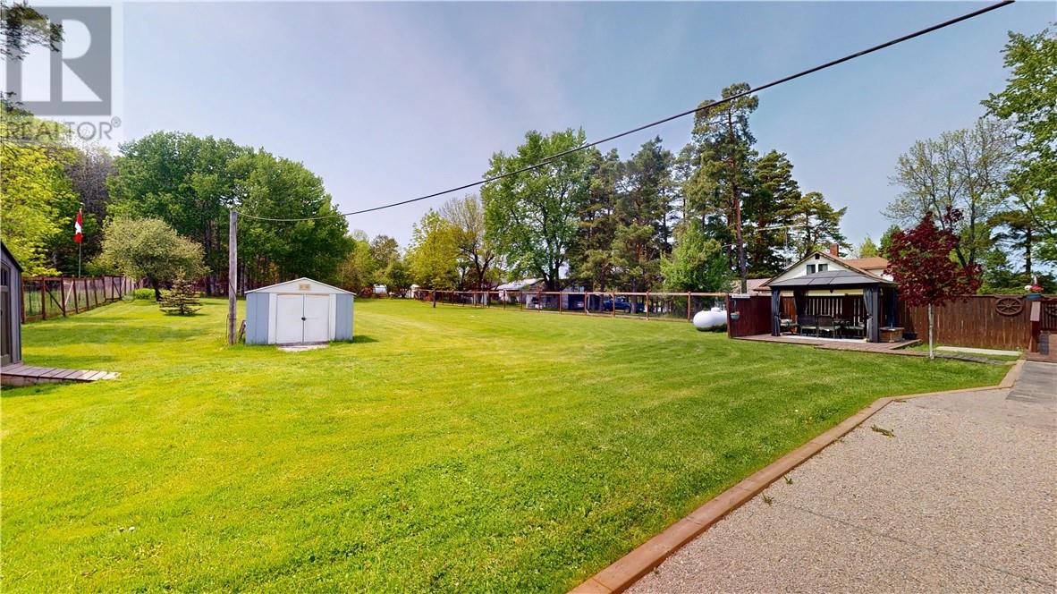 15 Gore Street, Gore Bay, Ontario  P0P 1H0 - Photo 24 - 2125093