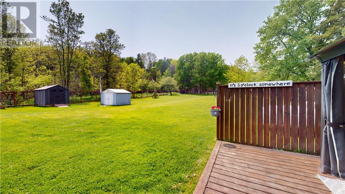 15 Gore Street, Gore Bay, Ontario  P0P 1H0 - Photo 27 - 2125093