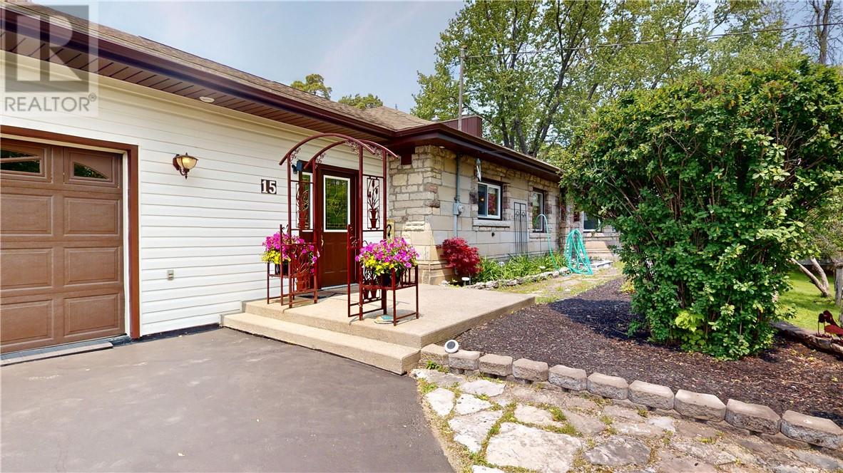 15 Gore Street, Gore Bay, Ontario  P0P 1H0 - Photo 34 - 2125093