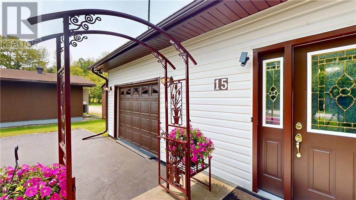 15 Gore Street, Gore Bay, Ontario  P0P 1H0 - Photo 35 - 2125093