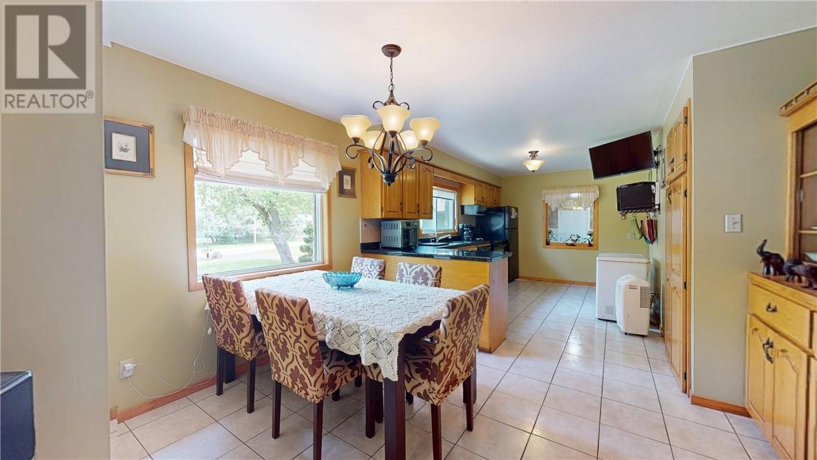 15 Gore Street, Gore Bay, Ontario  P0P 1H0 - Photo 48 - 2125093